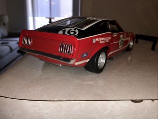 Welly 1/18 1969 Ford Mustang Boss 302 Trans Am George Follmer 2