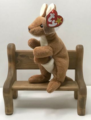 Ty Beanie Baby Pouch The Kangaroo With Tag Retired Dob: November 6th,  1996