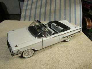 Welly “1960” Chevy Impala Convertible 1:18 White With White /black Int No Box