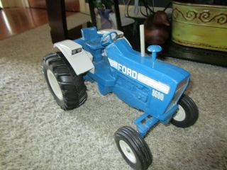 Ford Holland Farm Toy 8600 Tractor