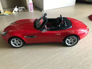 1/18 BMW Z8 red diecast model made by Kyosho (boxless) 3