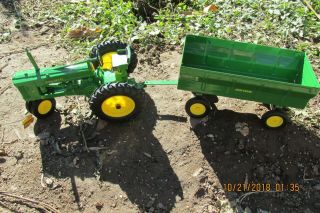 Ertl,  John Deere " 50 " Tractor With Flare Box Wagon Diecast,  1/16 Scale
