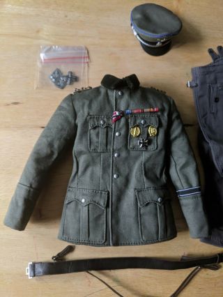 DID/3R 1/6 WWII German Waffen SS Tunic Set and other accessories Hausser Peter 2