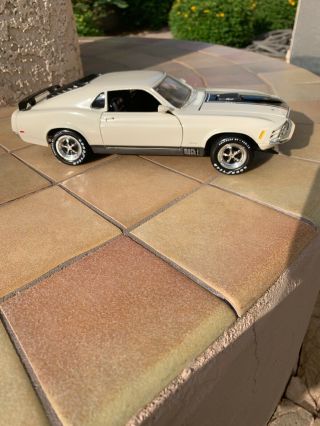 1/18 Scale 1970 Ford Mustang - Mach I - Cobra Jet 428/ertl 29045 - Issue 4