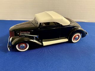 Danbury 1936 Ford Deluxe Hot Rod Convertible 1:24 Diecast No Box