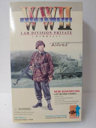 Dragon Wwii Lah Division Private “alfred” Aachen 1944.  12 " 1/6 Scale.