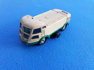 Dinky Toys 596 - Lmv Camion Arroseuse Balayeuse,  Creme/vert 1:43