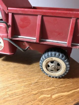 Vintage Tonka Hydraulic Dump Truck,  Pressed Steel Toy Vehicle,  Red 1960 3