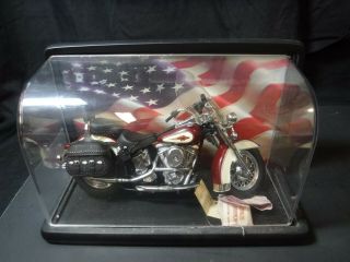 Harley Davidson Heritage Softail Classic By Franklin 1:10 Scale,  Case