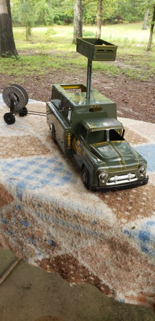Vintage 1950’s Marx Lumar Utility Service Truck Metal Toy With Reeltrailer