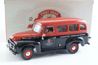 1953 International Travelall International Trucks First Gear 1:34 49 - 0054