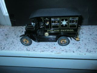 1/24 Danbury,  1920 ' s Ford Model T Paddy Wagon,  w/Box,  COT,  LOOK 2