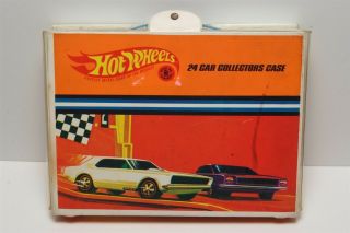 C22 Vintage Mattel Hot Wheels Redline Era 24 Car Vinyl Collectors Case