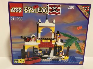 Vintage Lego System Imperial Guards Pirates 6263 Imperial Outpost