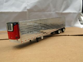 Dcp Red/chrome 53ft Spread Axle Carrier Reefer Trailer No Box 1/64