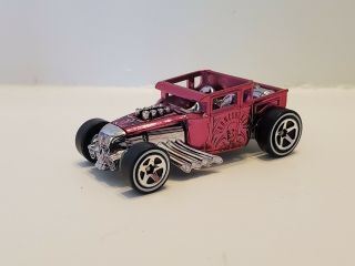 2007 Hot Wheels Classics Bone Shaker Spectraflame Pink Loose In
