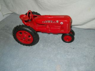 Product Miniatures Mccormick Farmall M Tractor 1/16 1946 W Added M Decal