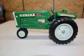 Vintage Ertl Oliver 1850 Narrow Front Toy Farm Tractor 1/16