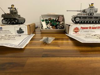Brickmania Ww2 Tanks And Lego Minifigs
