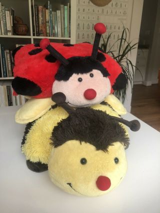 Large 18 " Pillow Pets Buzzing Bumble Bee,  Bonus Pillow Pal Ladybug