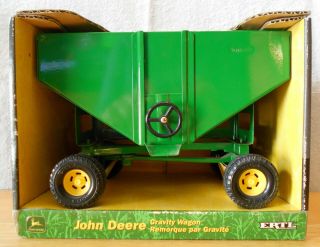 Ertl John Deere Die - Cast Gravity Wagon 1:16 15125 -