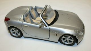1/24 Scale 2006 Pontiac Solstice Roadster Diecast Model - Maisto Realistic Rare