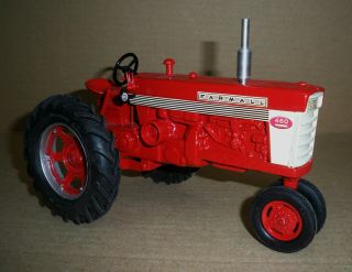 Ih Farmall 460 Toy Tractor With Fast Hitch Firestone Rubber Tires 1/16 Scale