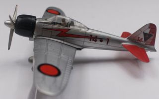 Toy Mark - Model Airplane - Japanese Zero Fighter (silver/red) Pilot