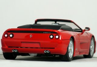 1:18 Ut Models " 1995 Ferrari F355 Spider " (rosso Corsa) Rare F 355 180 074030
