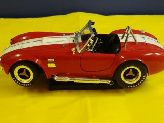 Shelby Collectibles Shelby Cobra 427 S/c Red & White 1/18 Diecast Car