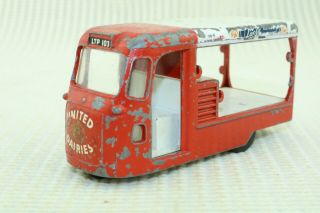 Tri - Ang Spot - On No 122 Milk Float United Dairies - Made In UK 2