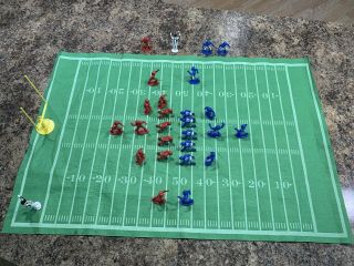 Kaskey Kids Football Guys Red/blue Players With Plastic Storage Case