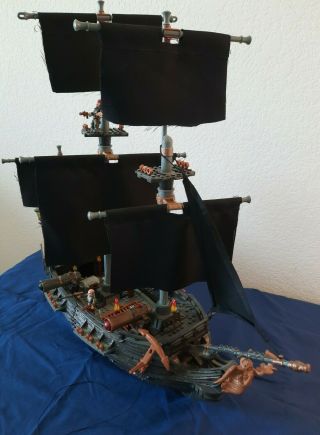 Pirates Of The Caribbean Mega Bloks Black Pearl Ship