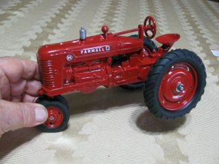 Tru Scale Vintage Farmall M Tractor 1:16 Scale Die - Cast Toy - Repainted To I/h Co
