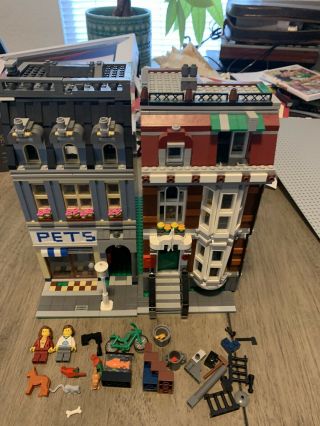 Lego 10218 Pet Shop Incomplete But Very Close Discontinued Fast