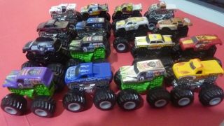 Hot Wheels Monster Jam Mini Trucks X 16