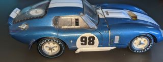 Diecast Car 1965 Shelby Cobra Daytona Coupe 98 W/shelby Sc130 1/18