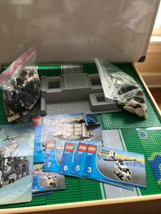 Lego - City - Police Station - 7237 - 100 Complete