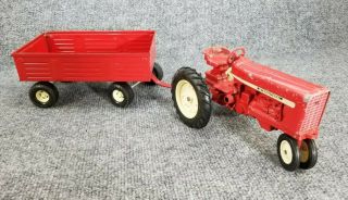 Vintage Ertl International Harvester Tractor & Wagon 1:16 Scale