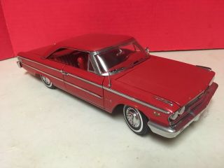 1963 Ford Galaxie 500 Red Sun Star Hardtop 1/18 Scale Vintage Car Model