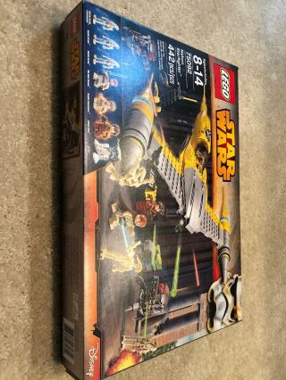 Retired Lego Star Wars Set 75092 Naboo Starfighter & Factory