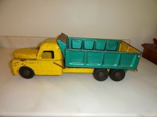 Vintage Structo Hydraulically Operated Dump Truck Pressed Steel 20 1/2 "