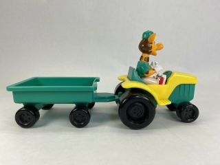 1997 Toys R Us Geoffrey Giraffe Farmer Figure on Tractor w/ Cart TRG & G Rare 2