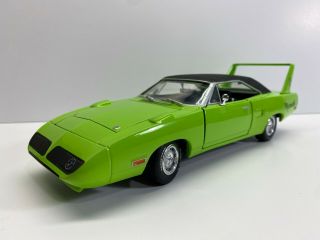 Johnny Lightning 1:24 Scale 1970 Plymouth Superbird Loose Diecast Nores