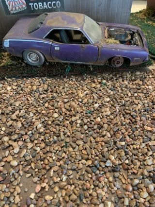 1/18 Scale 1970 Plymouth Hemi Cuda Hardtop/junkyard Treasure/ertl