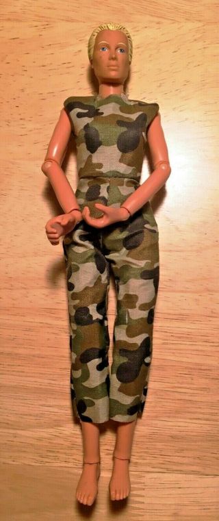 1997 Hasbro Gi Joe Classic Coll.  Us Army Female Helicopter Pilot,  Blonde Hair