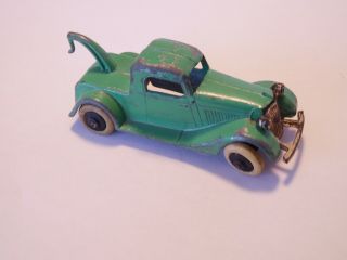 1934 Tootsietoy Green Ford V8 Wrecker Toy Tow Truck White Rubber Tires 2