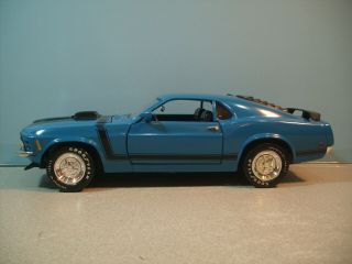 1:18 Scale Ertl American Muscle Graber Blue 1970 Ford Mustang Boss 302 Diecast