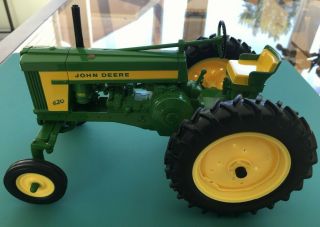Ertl 1/16 John Deere 620 Row Crop Tractor - No Box Never Played With (15428)