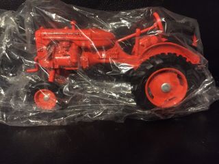 Allis Chalmers Model B Farm Toy Tractor Vintage 1/16